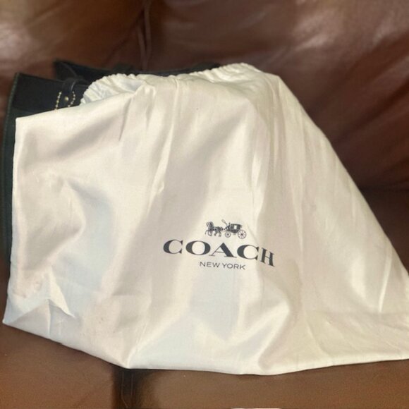 COACH Field Tote 30 In Colorblock With Coach Badge - Picture 8 of 8